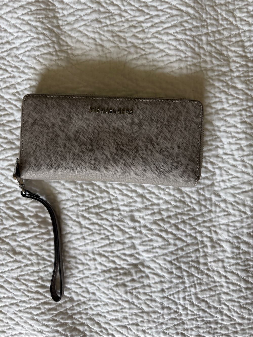 Michael Kors Neutral grey Zip Wristlet Wallet